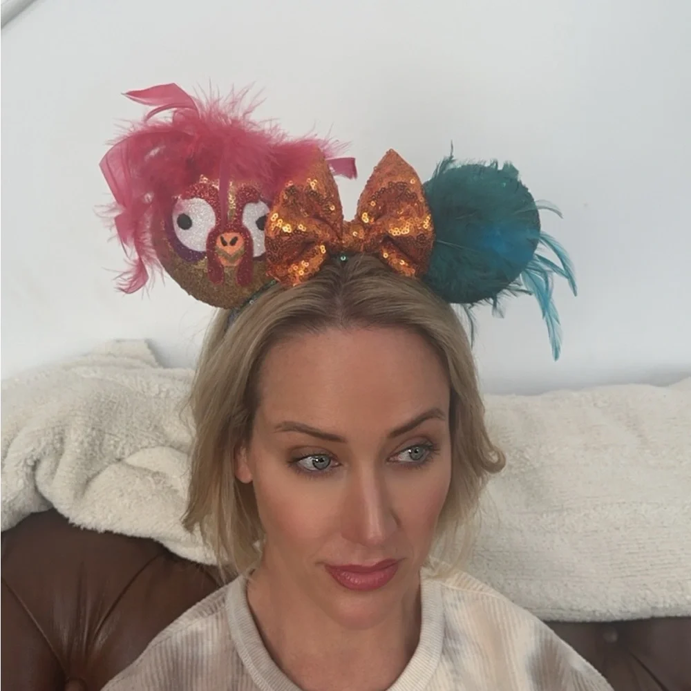 Hai! H-A-I?! Ears - Picture 2 of 2